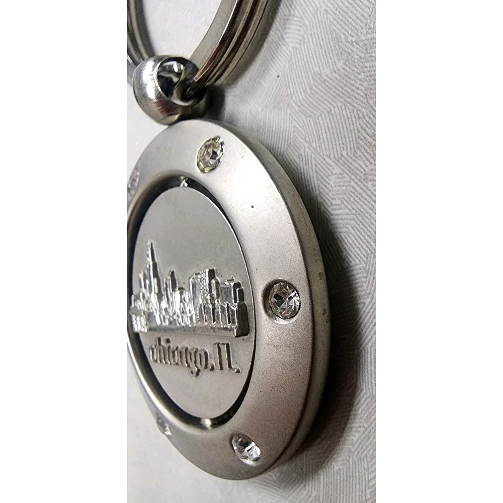 Chicago The Windy City Spinner Key Rhinestones Silver Spinning Key Chain